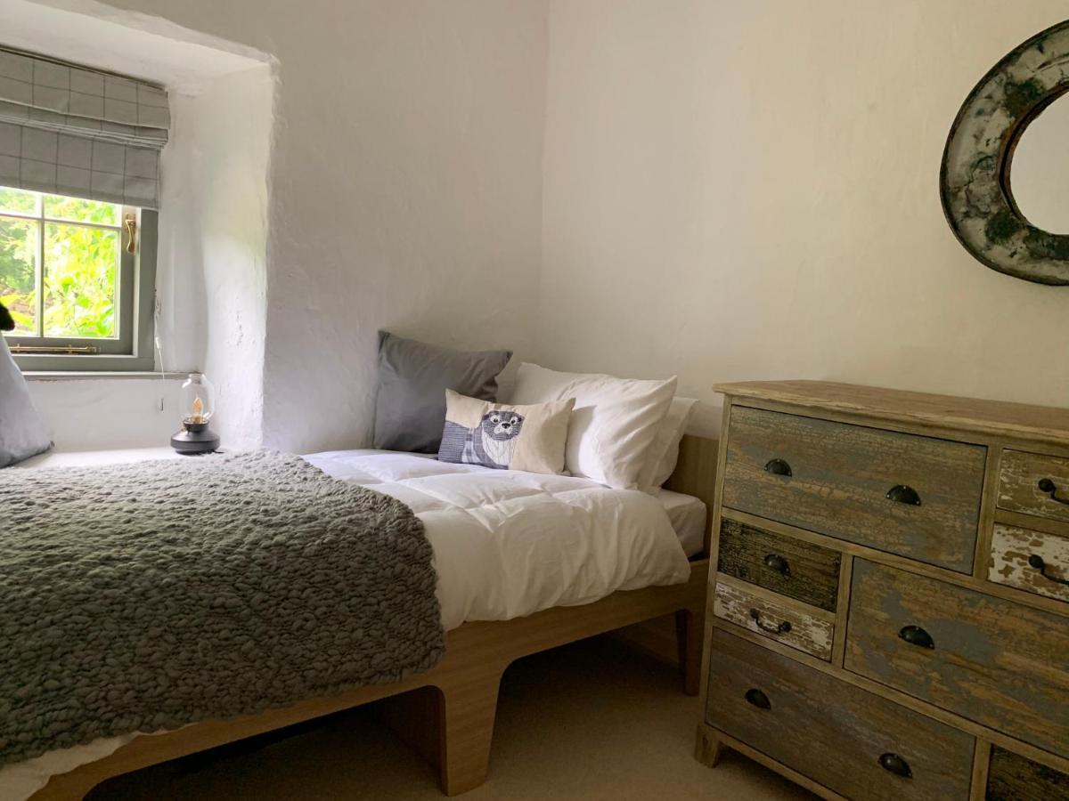Hannam Cottage, Beautiful Listed Cottage At Start Of The 3 Peaks ホールトン・イン・リブルズデール エクステリア 写真