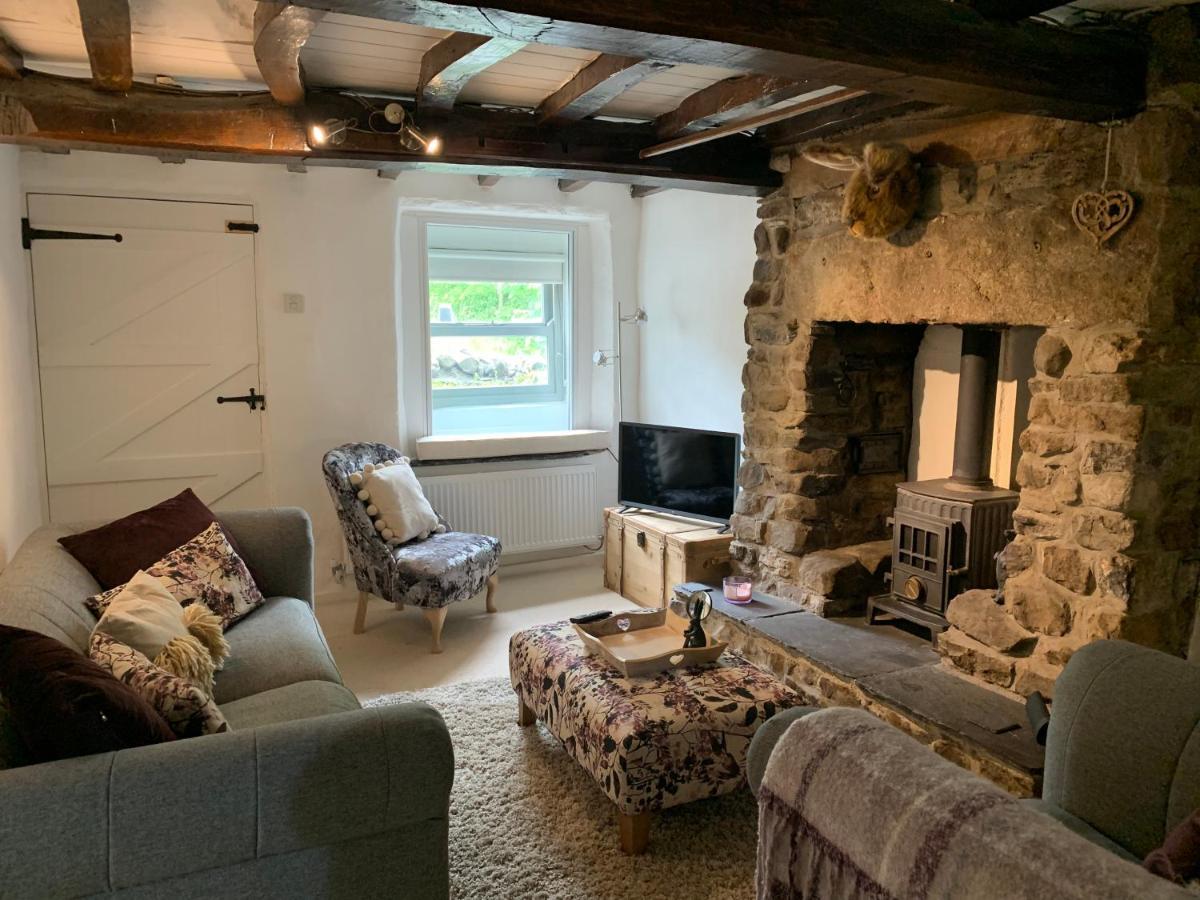 Hannam Cottage, Beautiful Listed Cottage At Start Of The 3 Peaks ホールトン・イン・リブルズデール エクステリア 写真